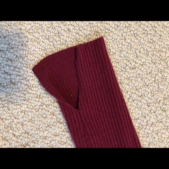Urban Outfitters Maroon Long Sleeve - Picture 6 of 6